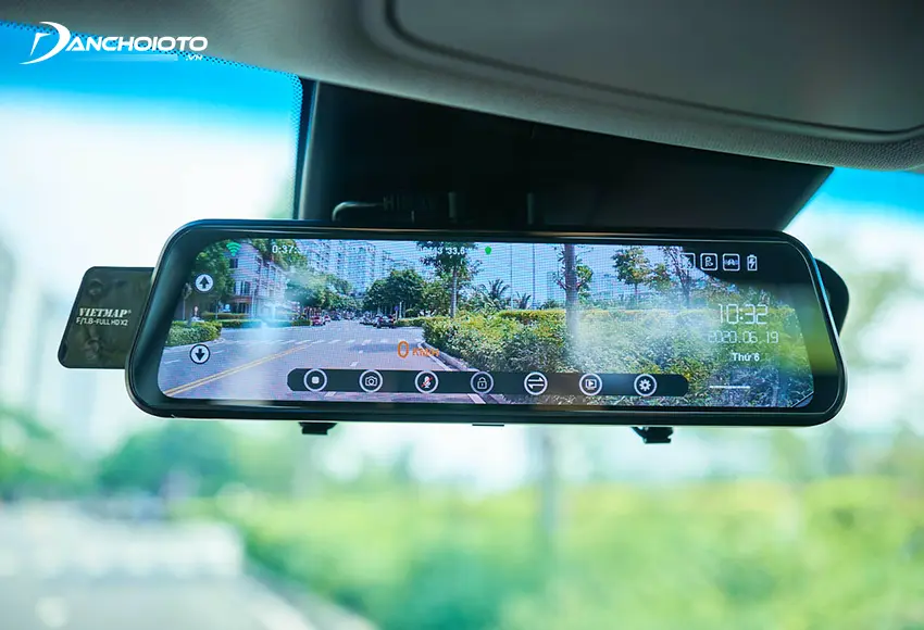 Camera hành trình